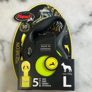 Flexi New Neon Retractable Tape Lead